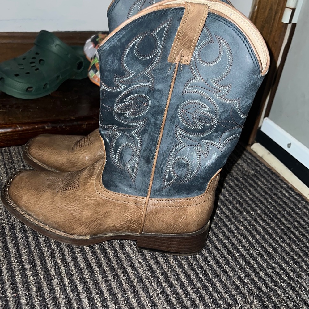 boys ropers boots!